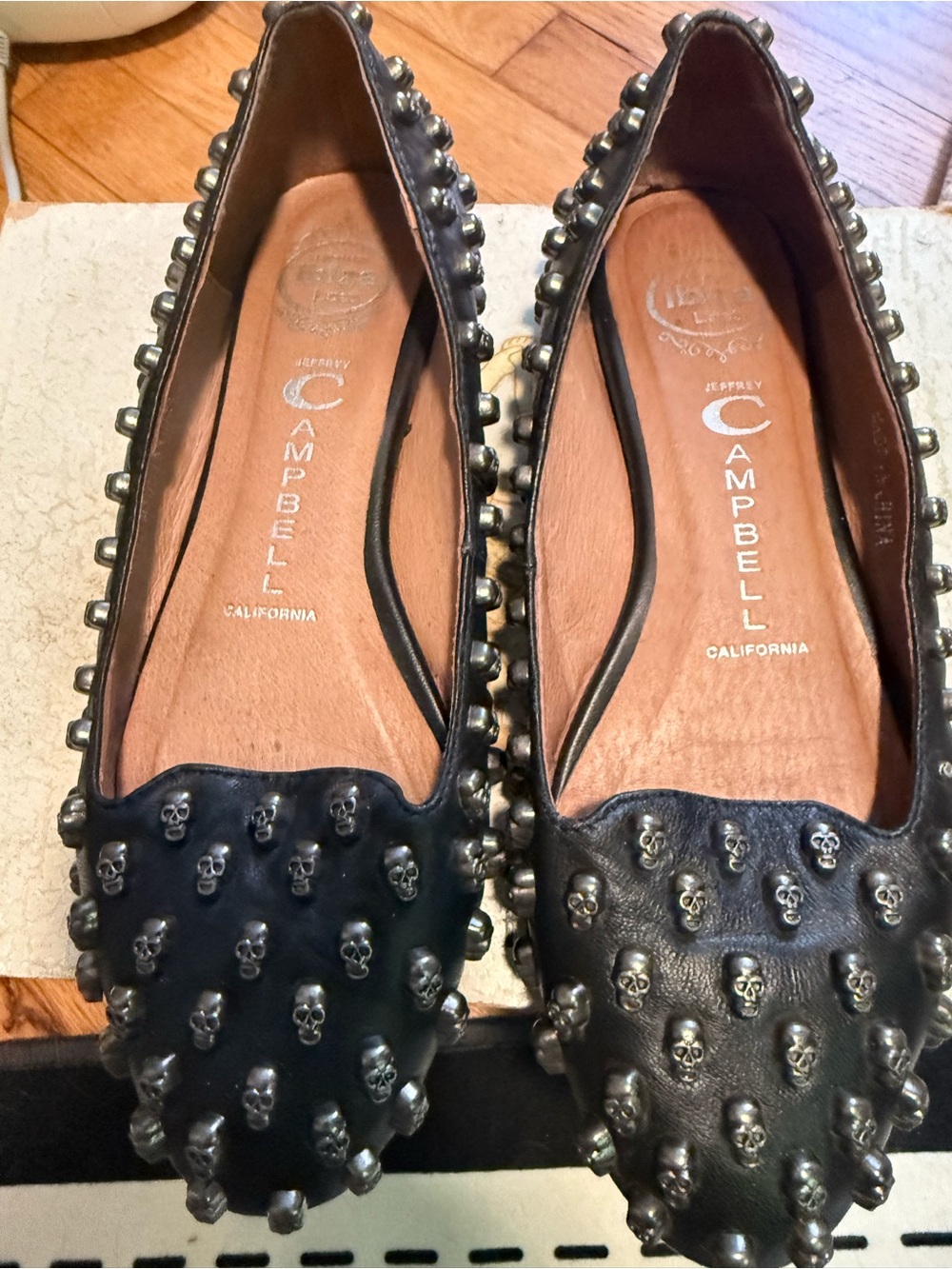 Jeffrey Campbell Black Leather Skull-Stud Flats